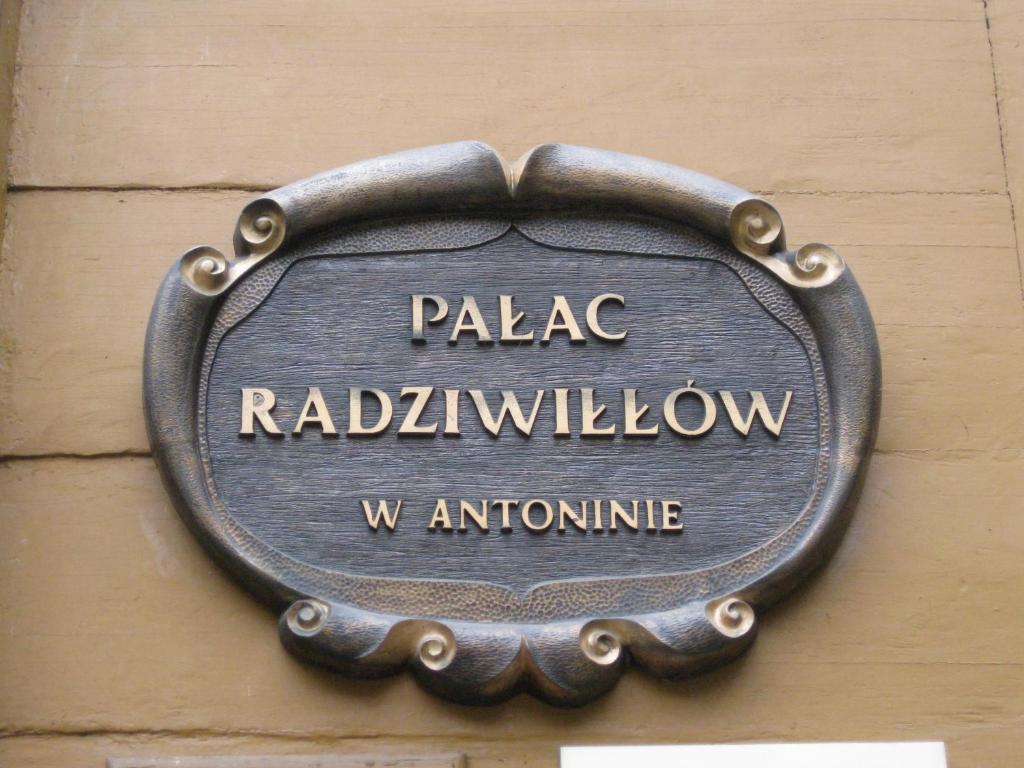 Palac Mysliwski W Antoninie Antonin  Eksteriør bilde